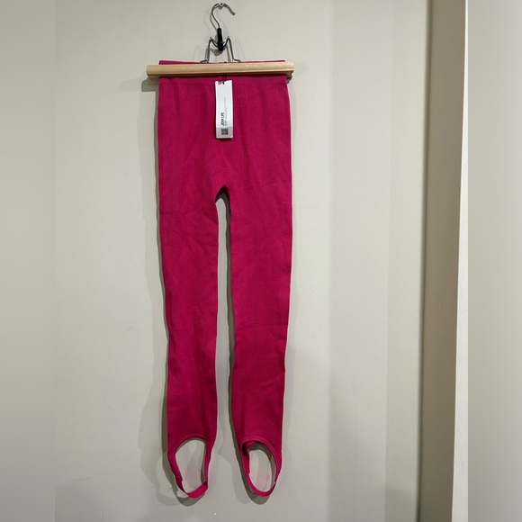 Zara new seamless fuscia pink ribbed stirrup leggings size xs/s - Picture 6 of 10